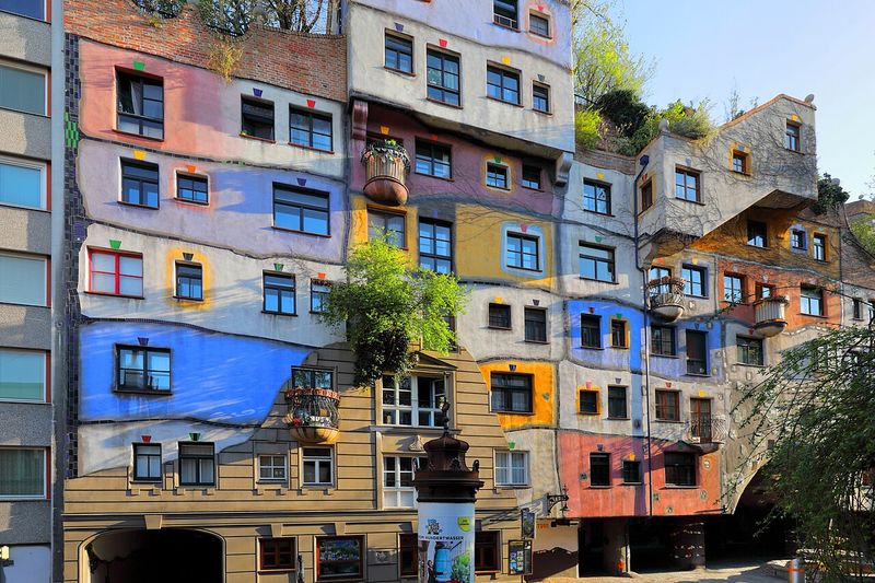 Fassade des Hundertwasserhauses in der Kegelgasse im 3. Wiener Gemeindebezirk Landstraße. Foto C.StadlerBwag
